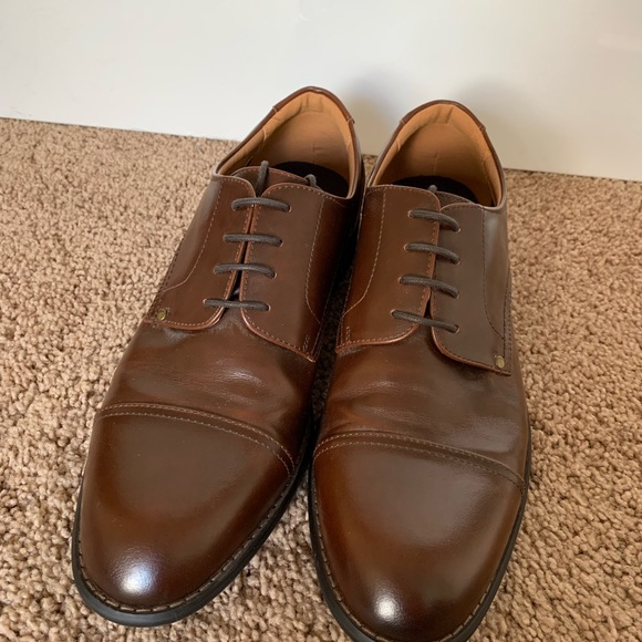 Dress Shoes - Picture 4 of 4